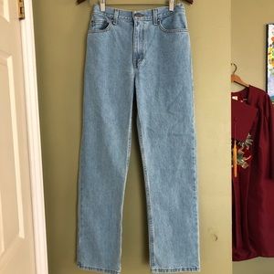 Light Wash Straight Leg Jeans